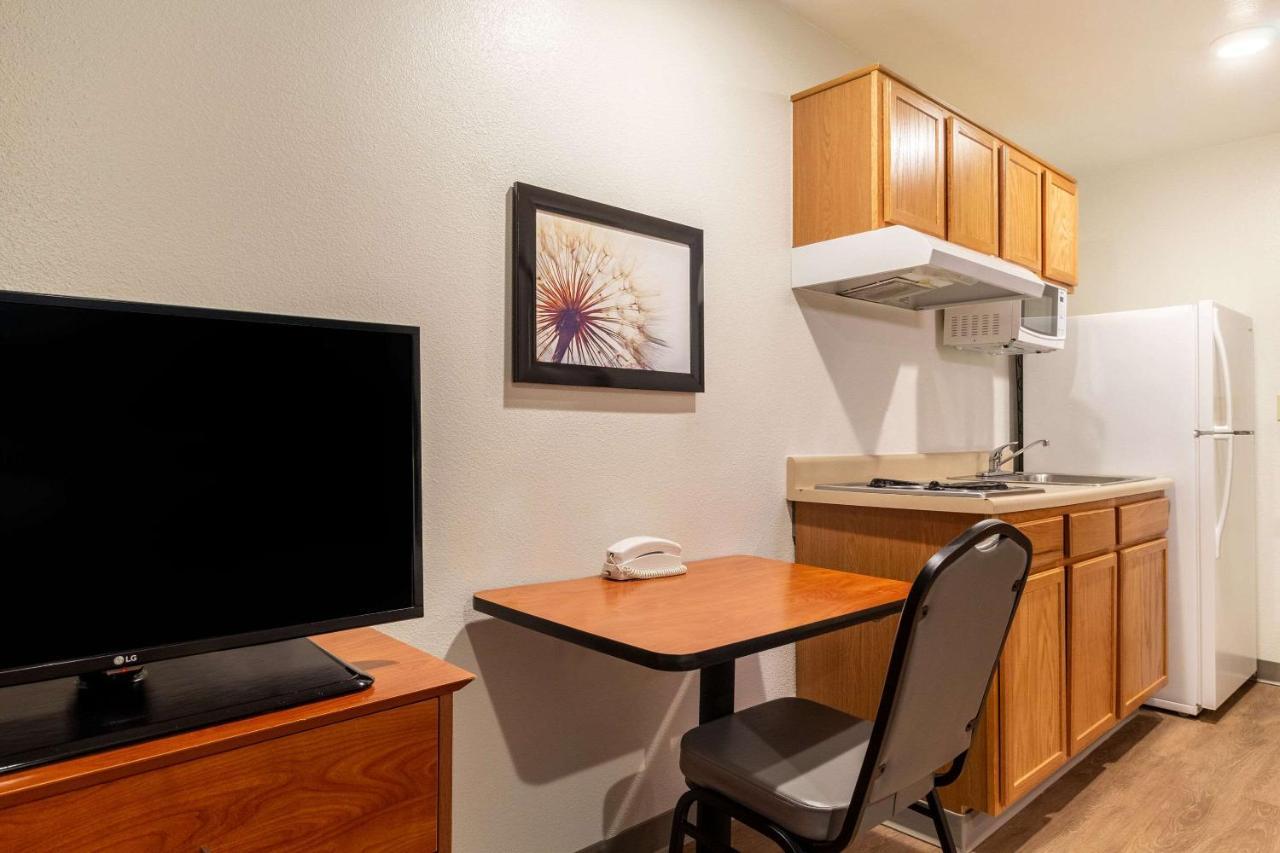 Woodspring Suites Conroe Kültér fotó