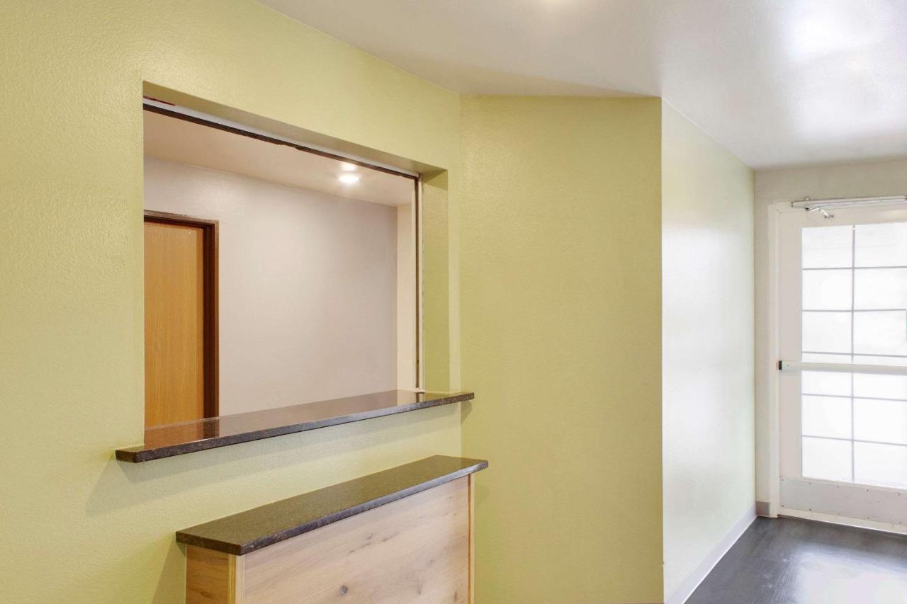 Woodspring Suites Conroe Kültér fotó